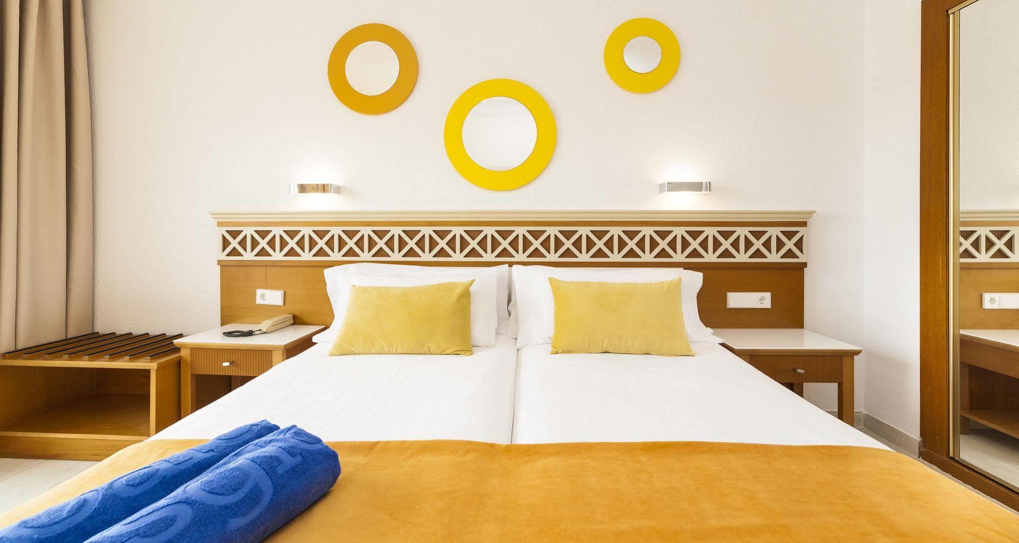 Globales Santa Ponsa Park Otel Dış mekan fotoğraf