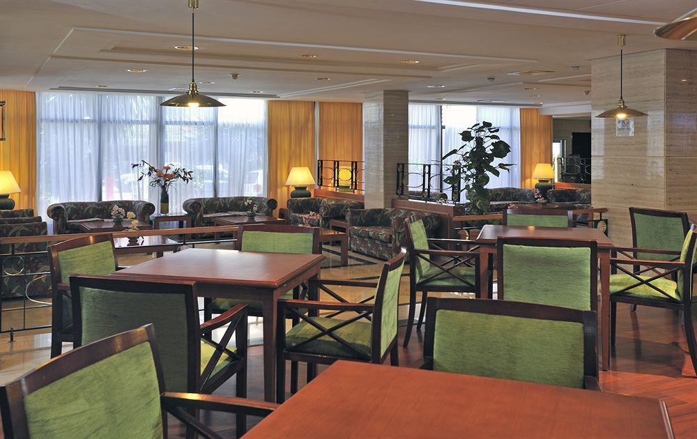 Globales Santa Ponsa Park Otel Restoran fotoğraf